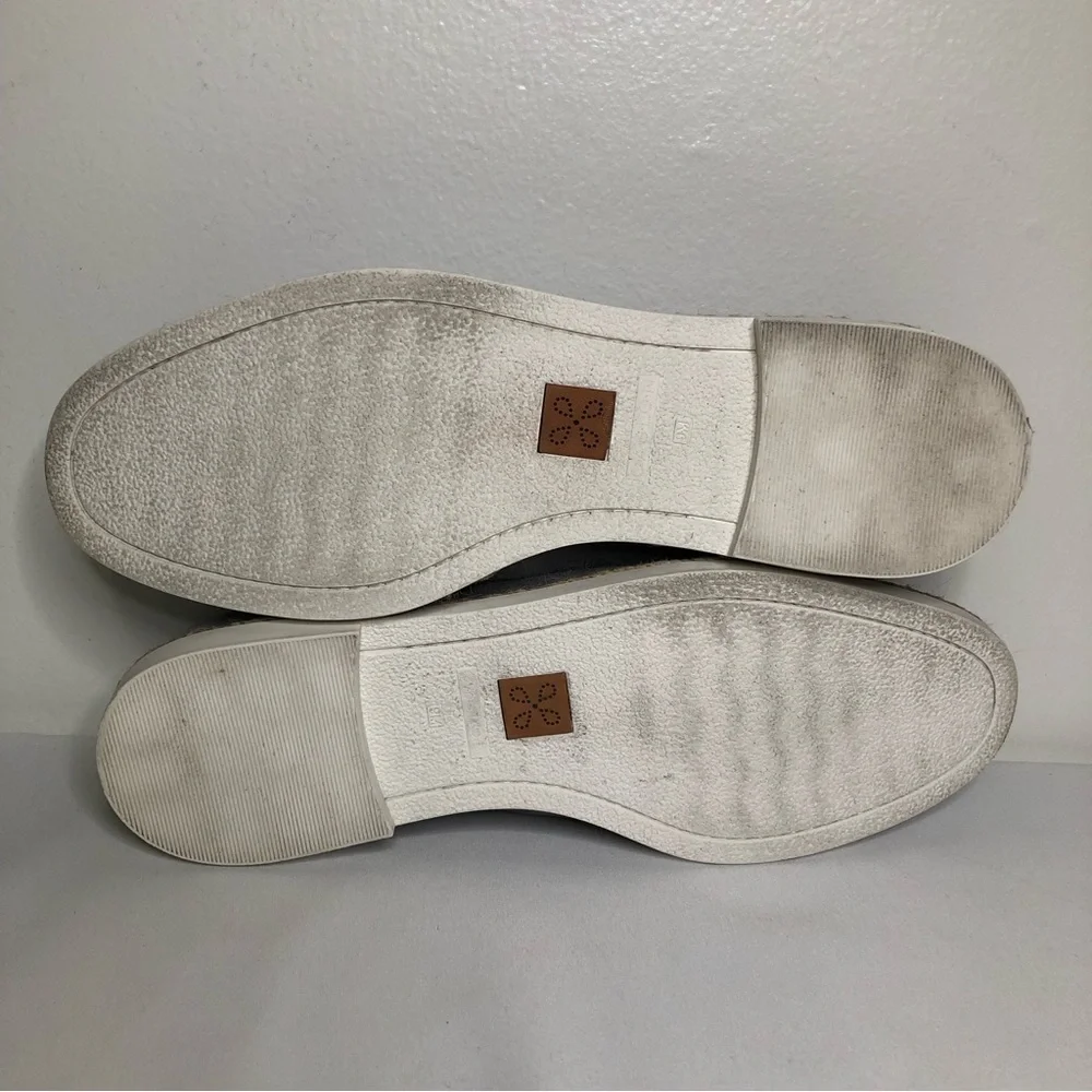 Caslon Women's Size 9M Tristan Grey Leather Suede Slip On Flats Loafers